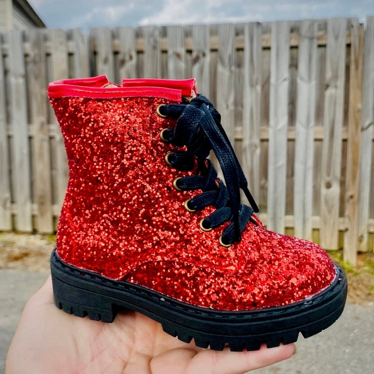 RTS Candy Apple Chunky Combats